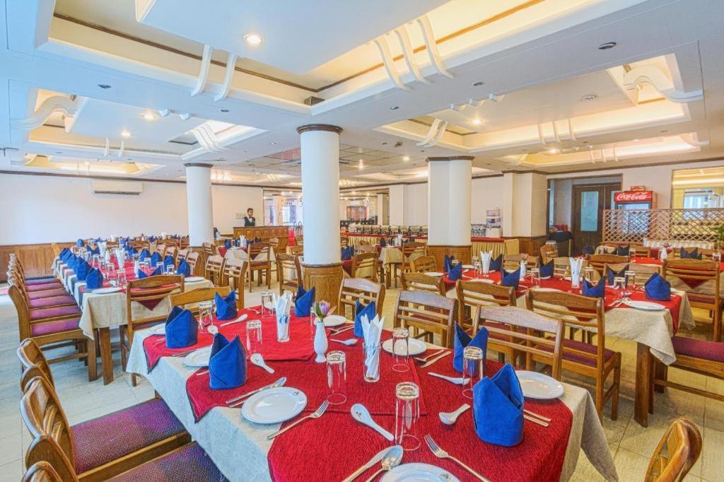 Hotel Sea Crown Cox's Bazar Kültér fotó