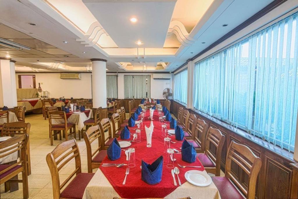 Hotel Sea Crown Cox's Bazar Kültér fotó