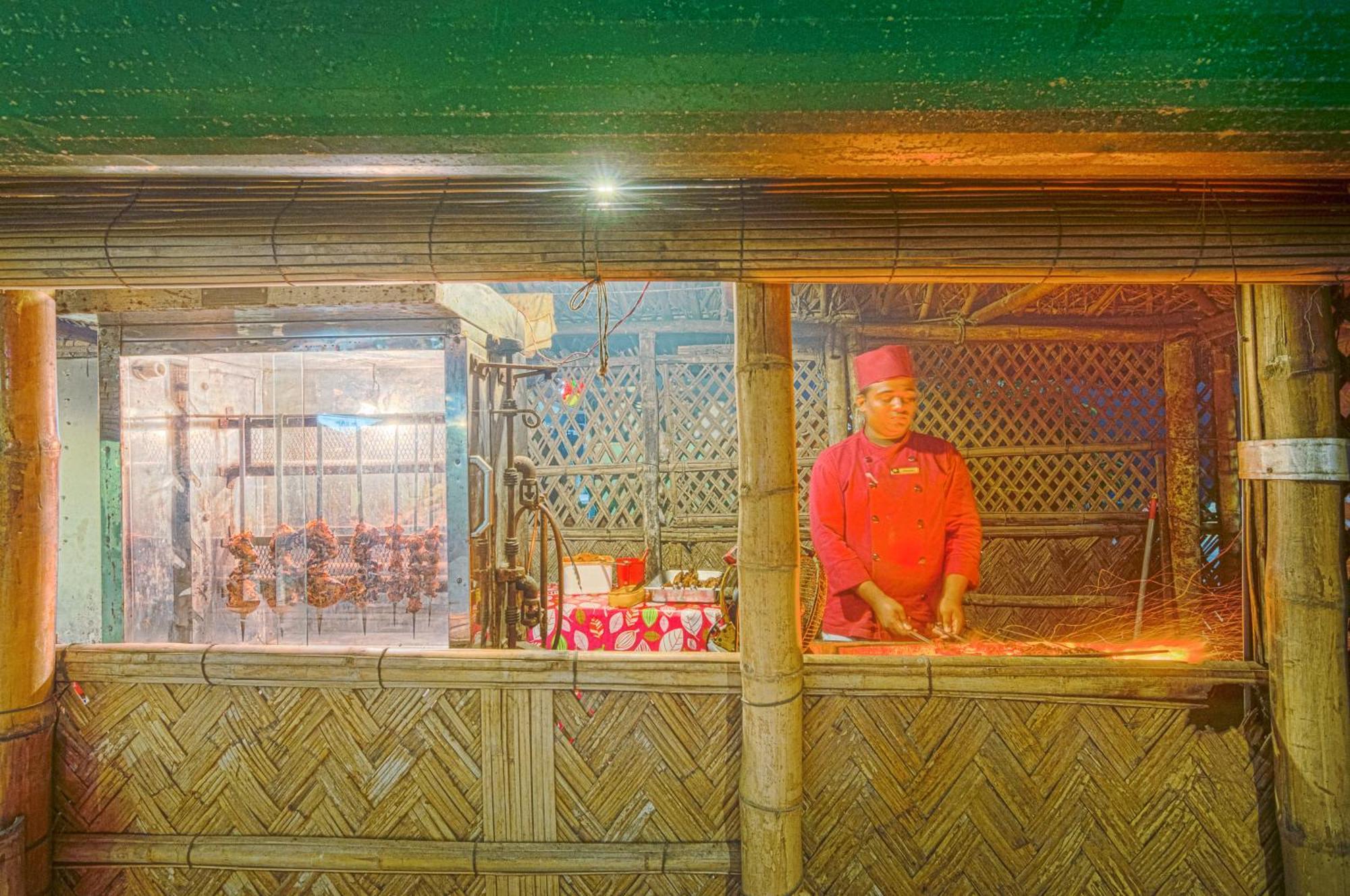 Hotel Sea Crown Cox's Bazar Kültér fotó